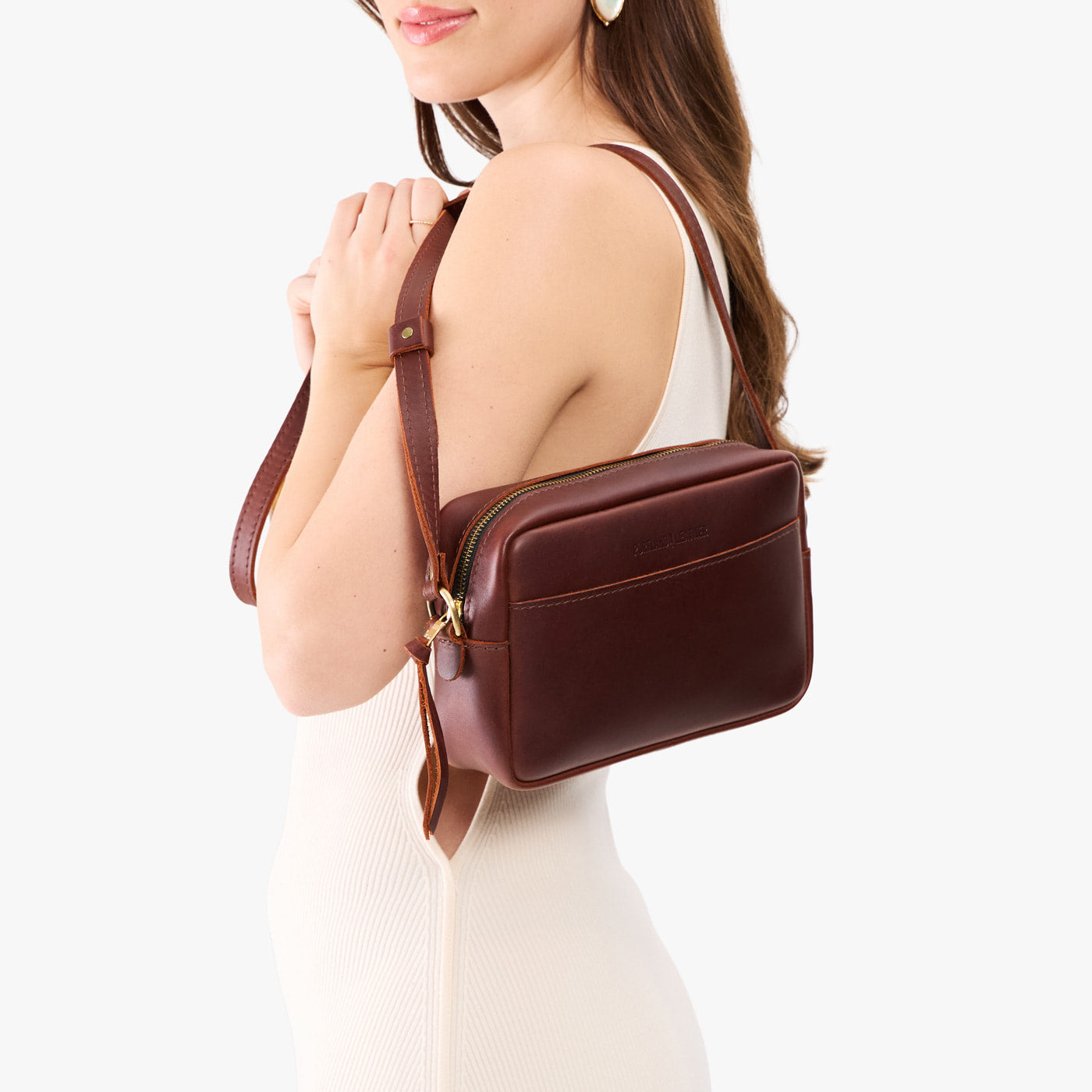 Cognac*Large | Mid-size rectangular crossbody with adjustable strap