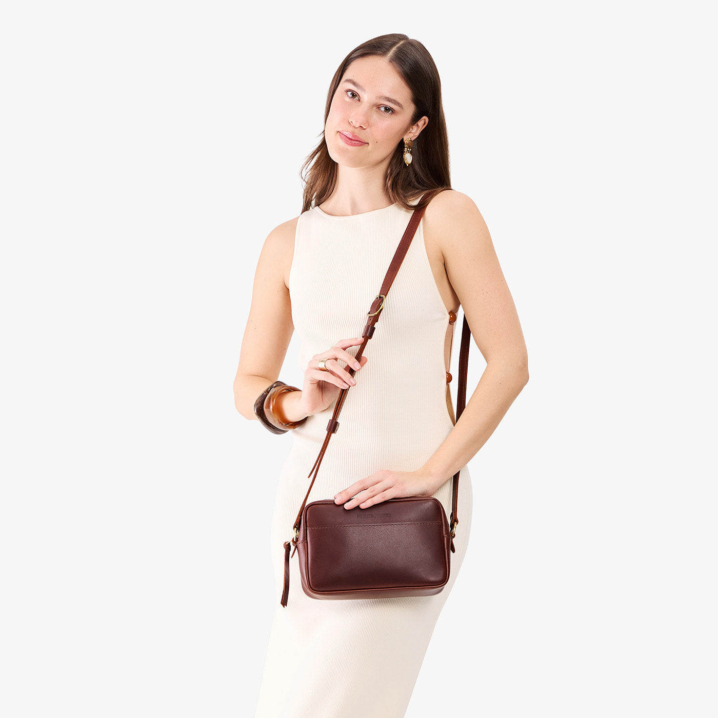 Cognac*Large | Mid-size rectangular crossbody with adjustable strap