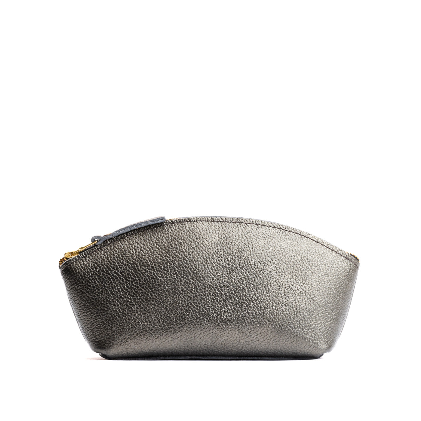 Stardust*Eclipse | Spacious leather makeup bag with curved seams and top zipper