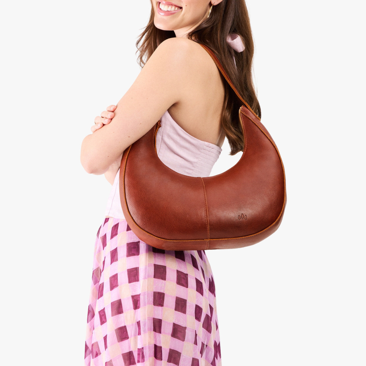 Nutmeg*Large | Crescent shaped shoulder bag with zipper closure and adjustable strap